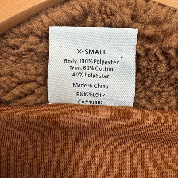 Varley Posey Sherpa Jacket- New - Picture 4 of 5